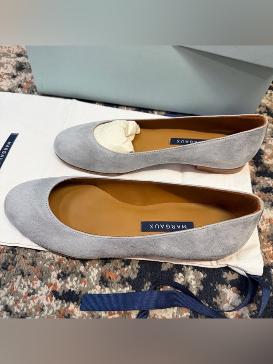 NWT Margaux Classic Round Toe Ballet Flat in Light Gray / Light Blue Suede Sz 5 - Picture 6 of 14